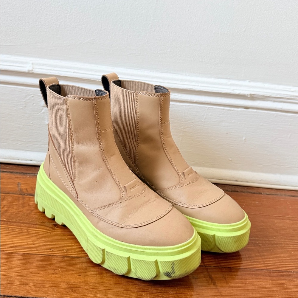 Sorel Caribou Boots